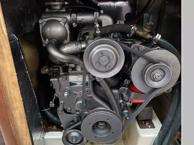 1993 Hunter 33.5
