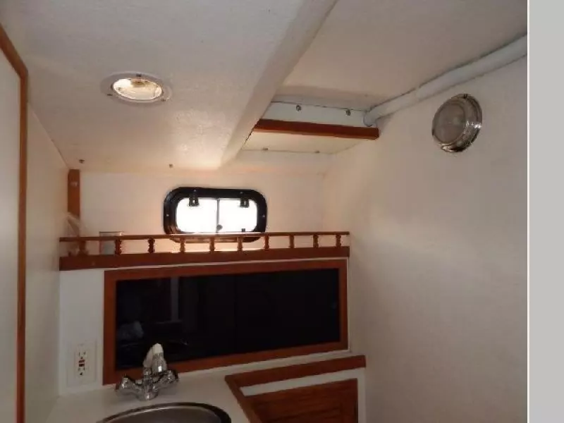 2006 Eastern Casco Bay Flybridge 31