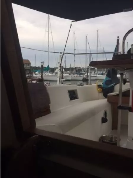 Elizabeth V 30ft Pearson Yacht For Sale