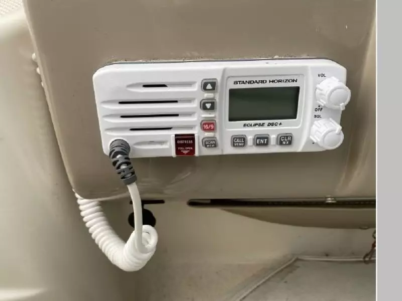 2000 Maxum 2800 SCR