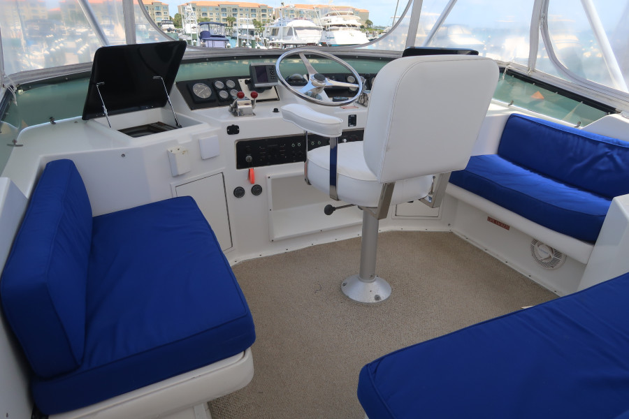 1994 Hatteras 40 Double Cabin