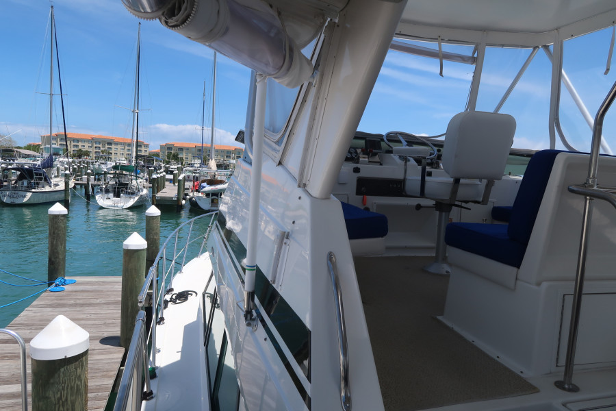 1994 Hatteras 40 Double Cabin