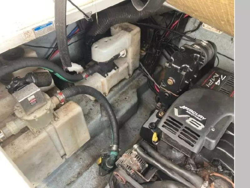 2000 Sea Ray 270 Sundancer