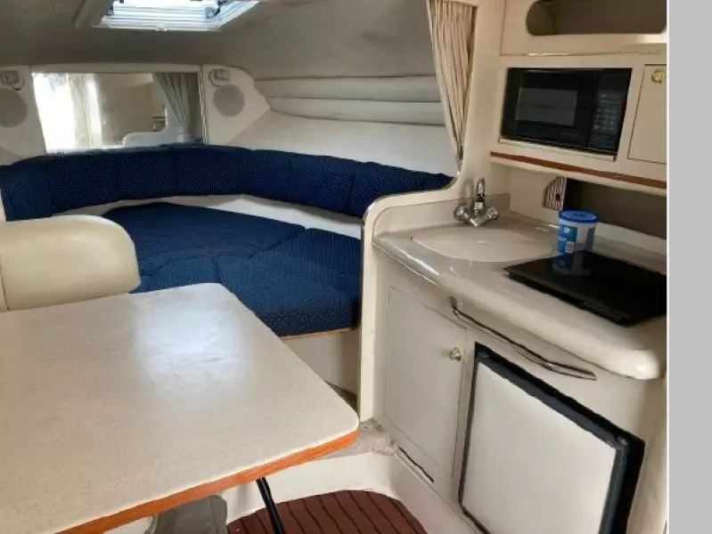 2000 Sea Ray 270 Sundancer