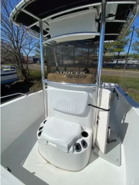 21ft Seaswirl Yacht For Sale