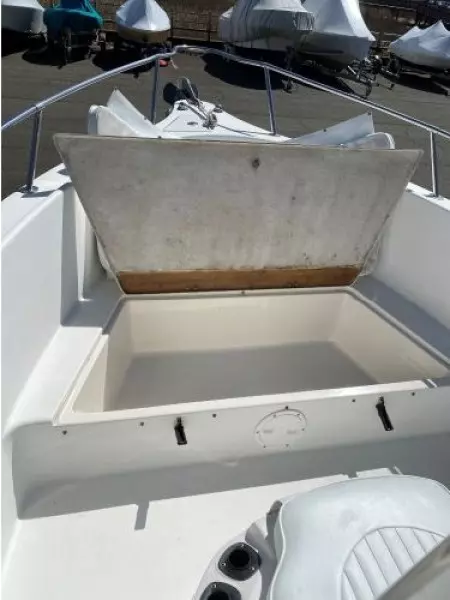 21ft Seaswirl Yacht For Sale