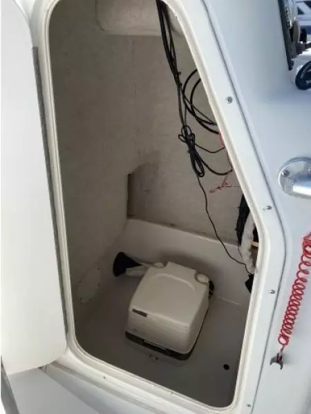 21ft Seaswirl Yacht For Sale