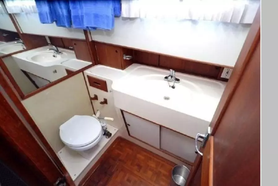 1980 Grand Banks 42 Classic