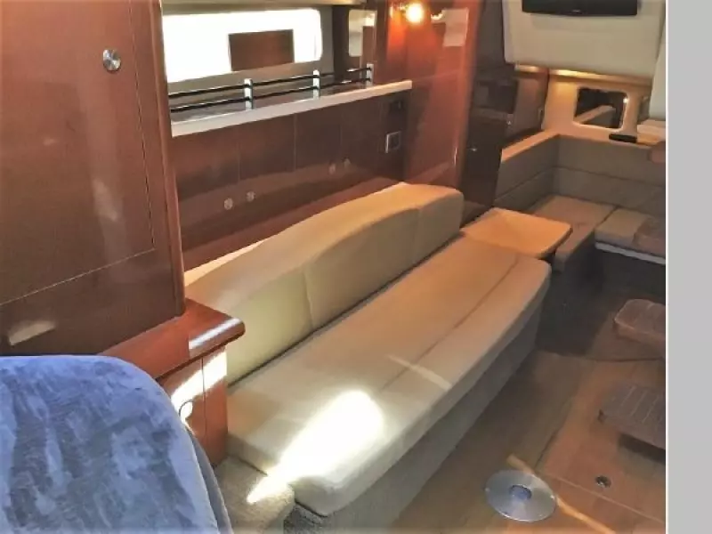 2014 Sea Ray 330 Sundancer