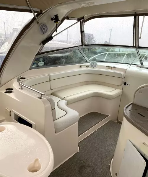 2006 Rinker 320 Express Cruiser