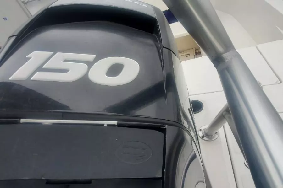 2011 Boston Whaler 180 Dauntless