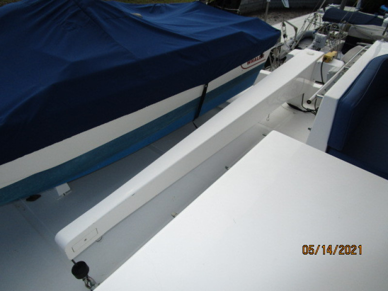 55' Ocean Alexander tender davit