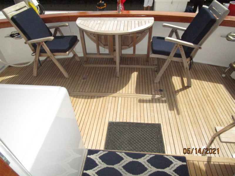 55' Ocean Alexander aftdeck
