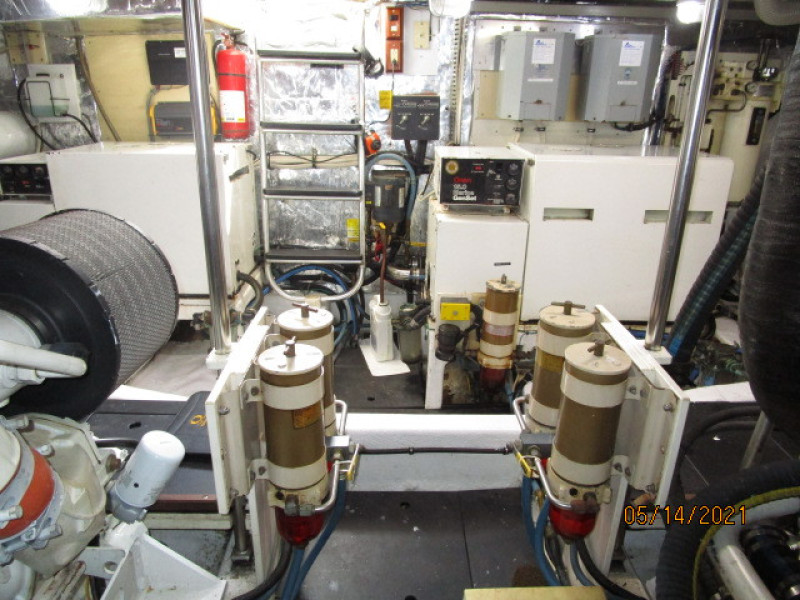55' Ocean Alexander engine room aft