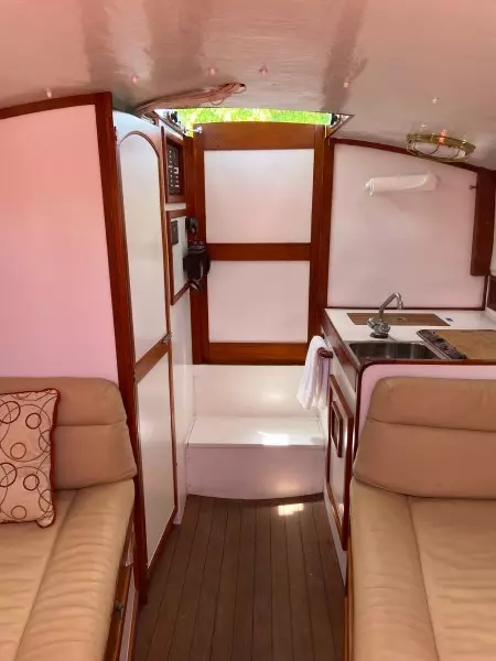CHEROKEE 32ft Wasque Yacht For Sale