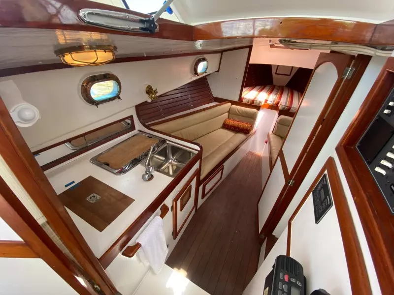 CHEROKEE 32ft Wasque Yacht For Sale