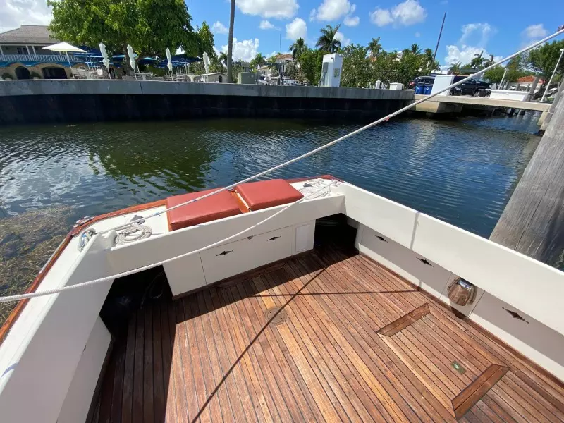 CHEROKEE 32ft Wasque Yacht For Sale