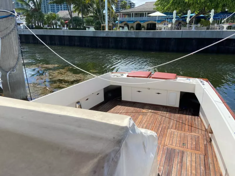 CHEROKEE 32ft Wasque Yacht For Sale