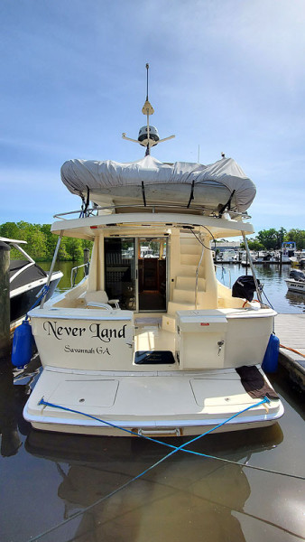 2004 Mainship 390 Sedan