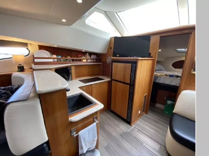 2001 Silverton 330 Sport Bridge