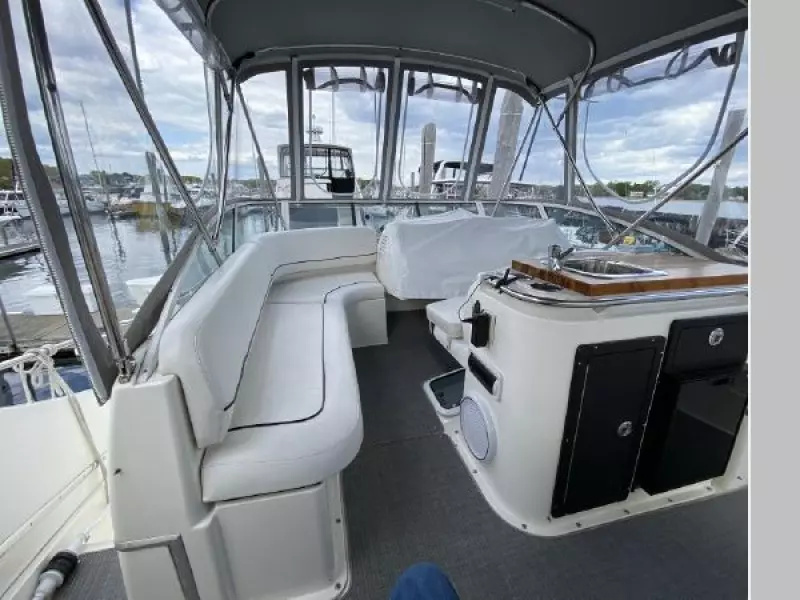 2001 Silverton 330 Sport Bridge