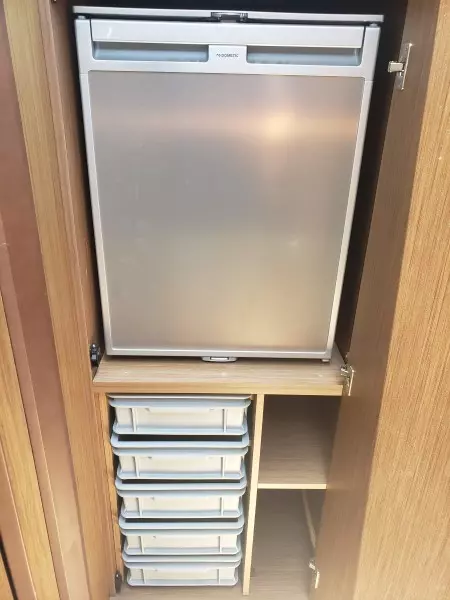 2019 33 Jeanneau Express - Companion Way Fridge