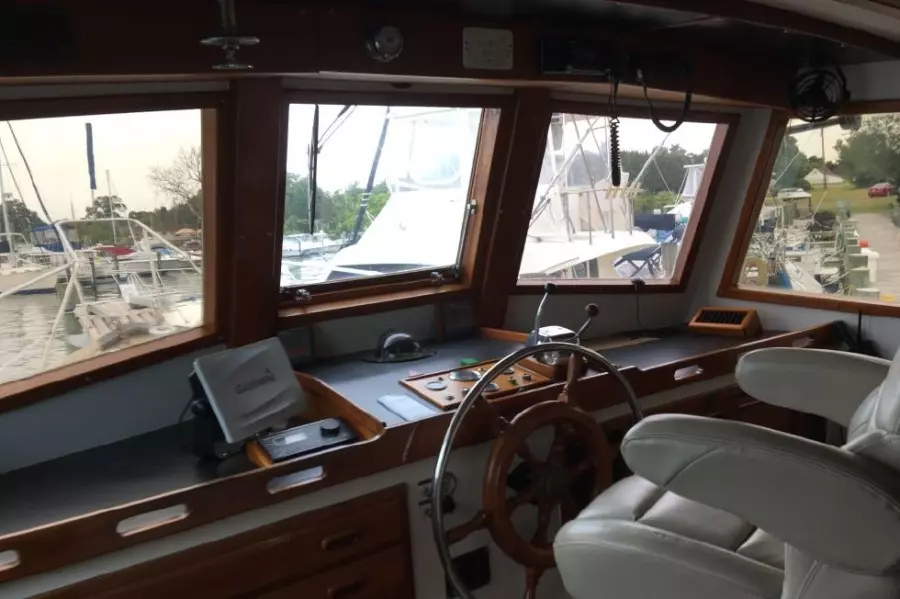 1982 Kadey-Krogen Cruiser