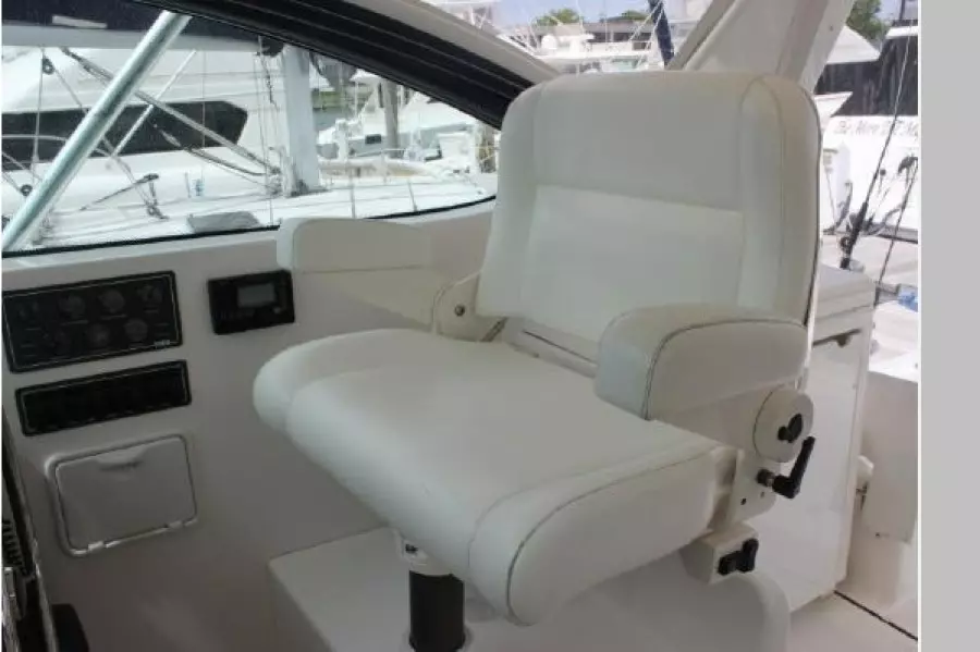 2004 Tiara Yachts 4200 Open