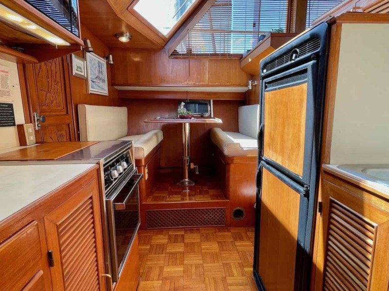 1986 Oceania 40 Sundeck