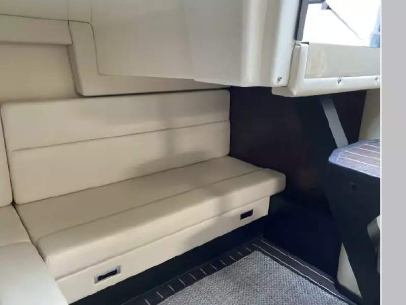 2015 Monterey 335 Sport Yacht