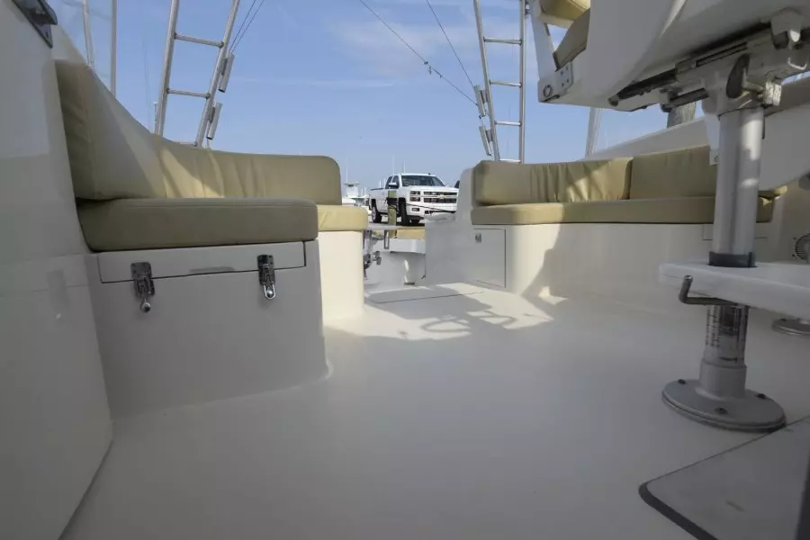 Yellow Fin 36ft Hatteras Yacht For Sale