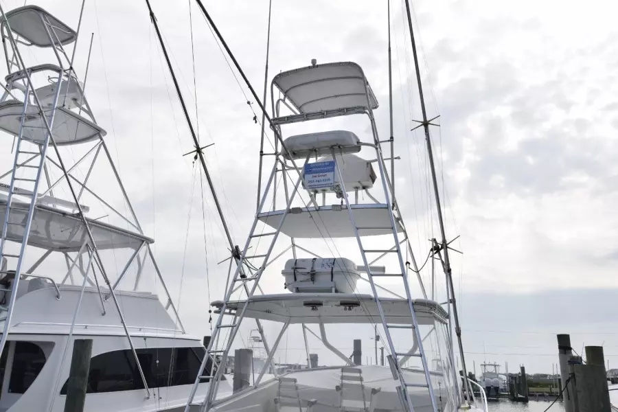 Yellow Fin 36ft Hatteras Yacht For Sale
