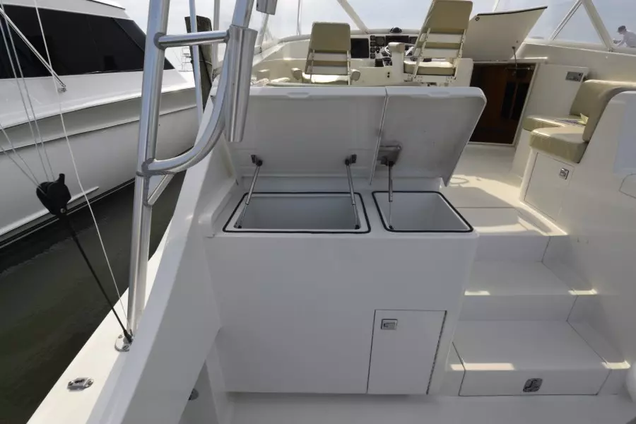 Yellow Fin 36ft Hatteras Yacht For Sale