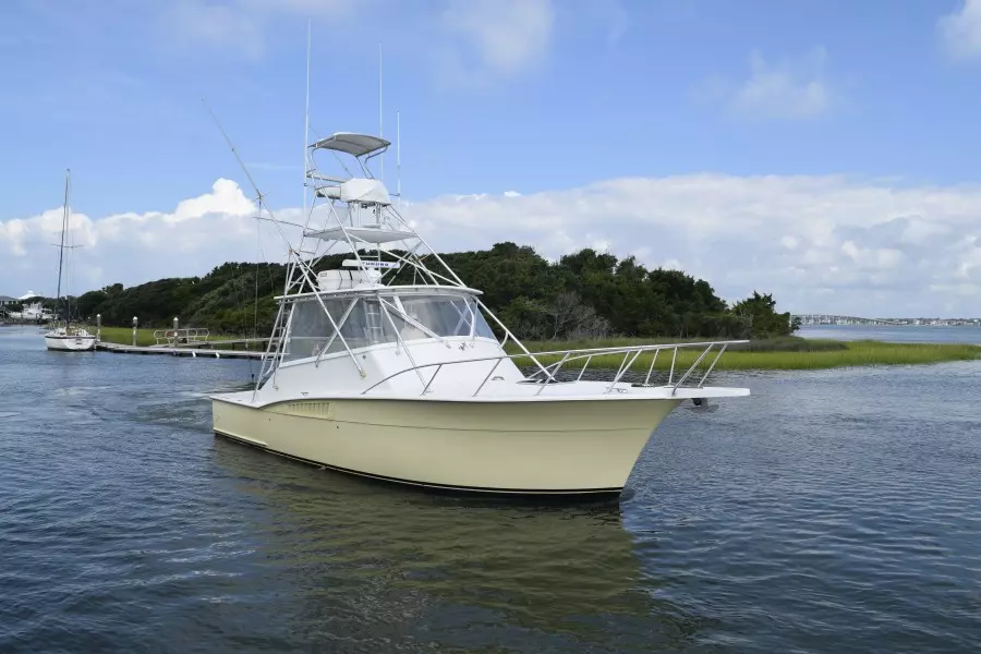 Yellow Fin 36ft Hatteras Yacht For Sale