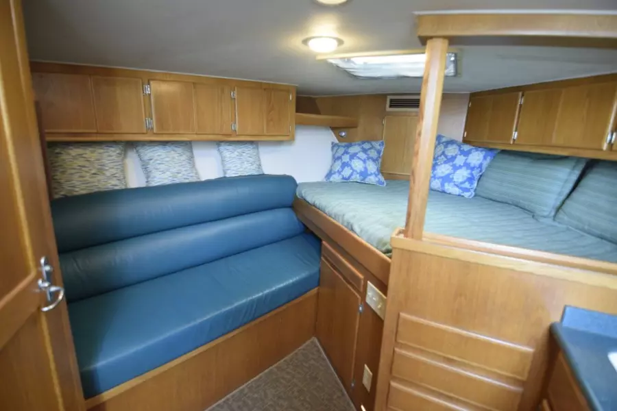 Yellow Fin 36ft Hatteras Yacht For Sale