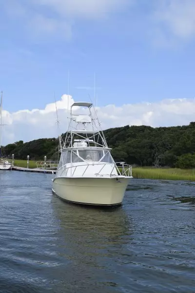 Yellow Fin 36ft Hatteras Yacht For Sale