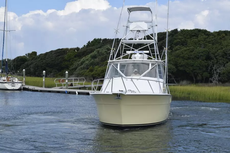 Yellow Fin 36ft Hatteras Yacht For Sale