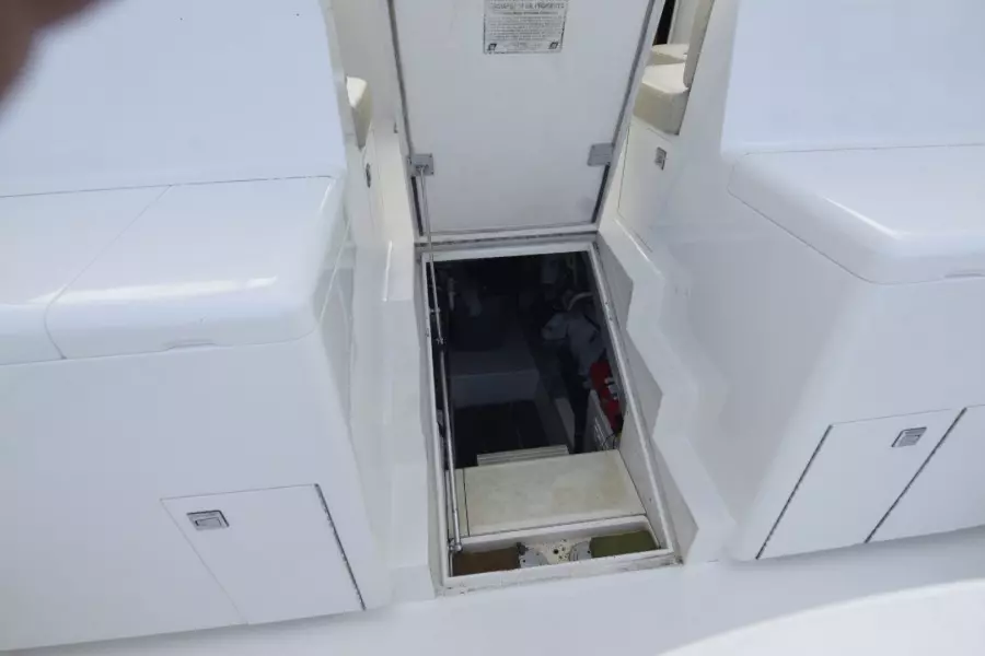 Yellow Fin 36ft Hatteras Yacht For Sale