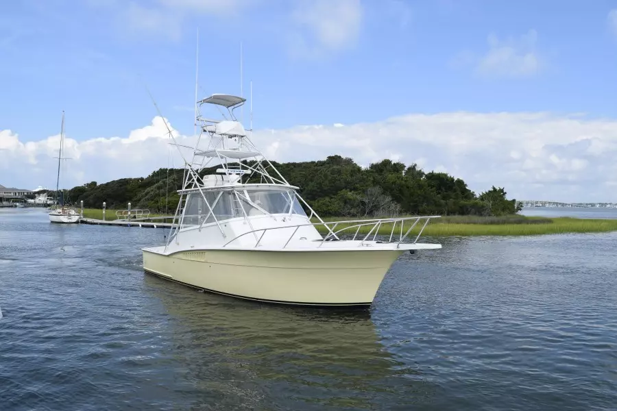 Yellow Fin 36ft Hatteras Yacht For Sale