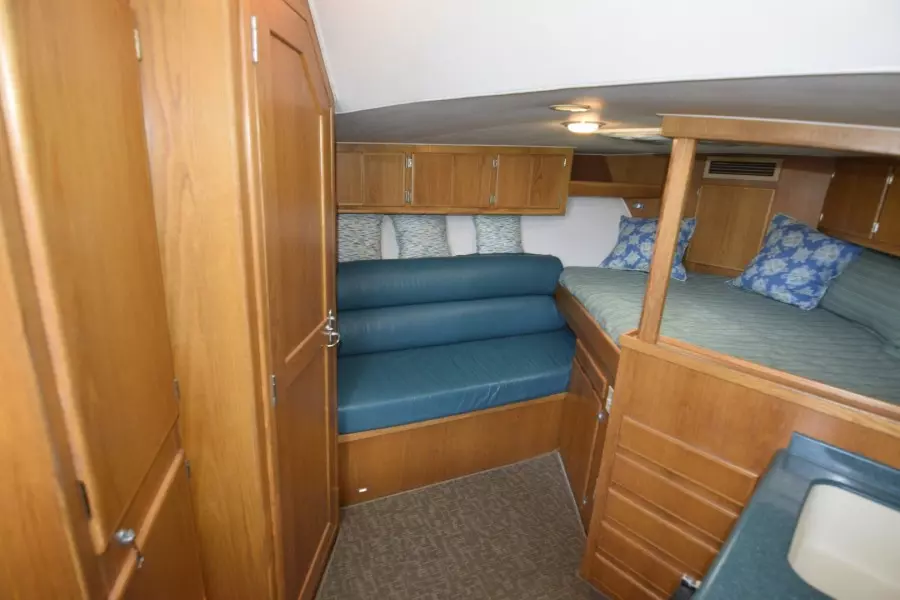 Yellow Fin 36ft Hatteras Yacht For Sale