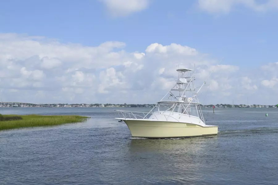 Yellow Fin 36ft Hatteras Yacht For Sale