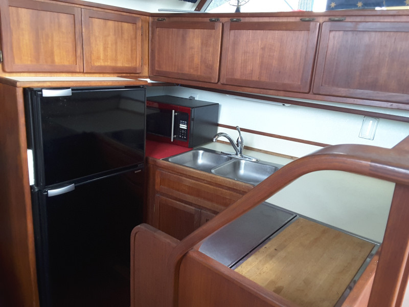1984 Uniflite Aft cabin