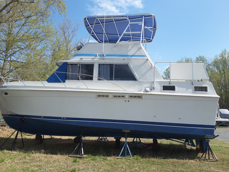 1984 Uniflite Aft cabin