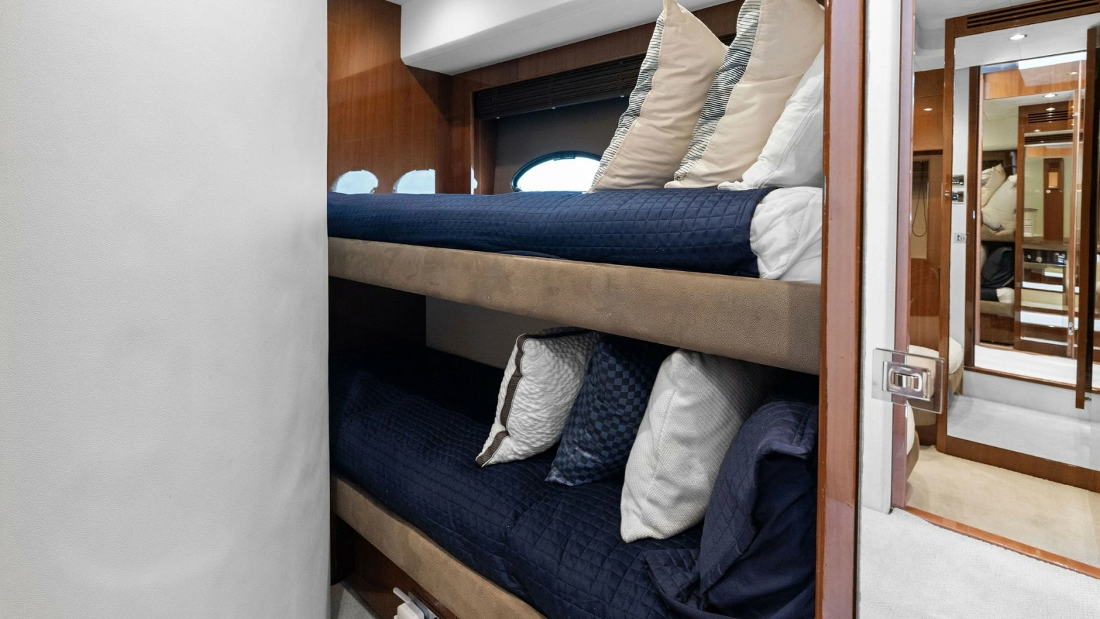 Cozy Twin Bunk Cabin