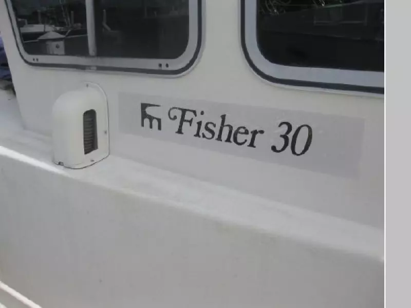 1976 Fisher Pilothouse 30