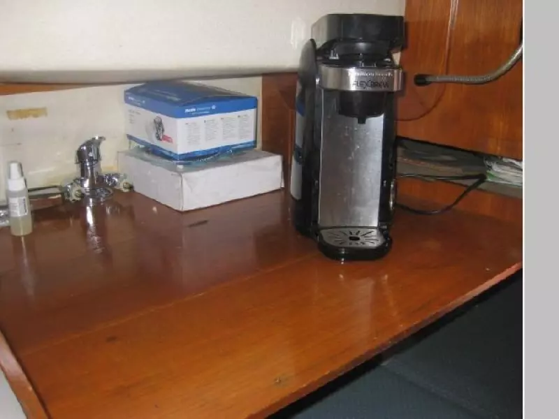 1976 Fisher Pilothouse 30