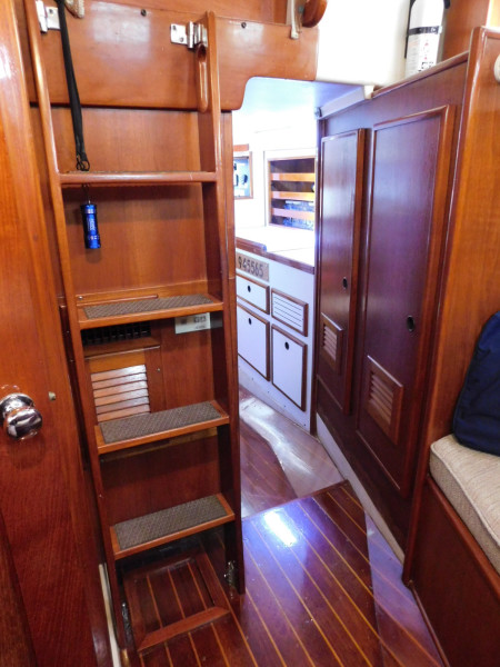 1989 Brewer 44