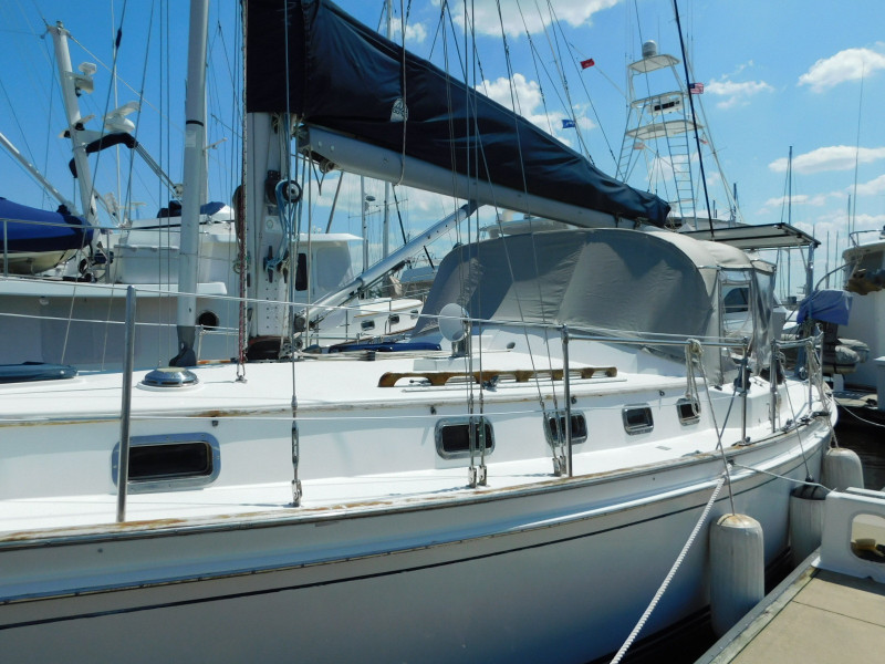 1989 Brewer 44