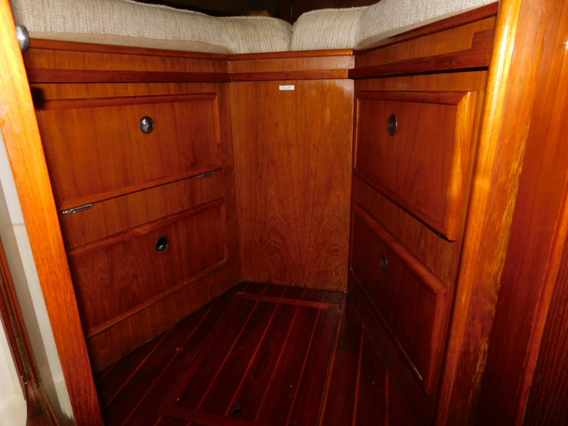 1989 Brewer 44