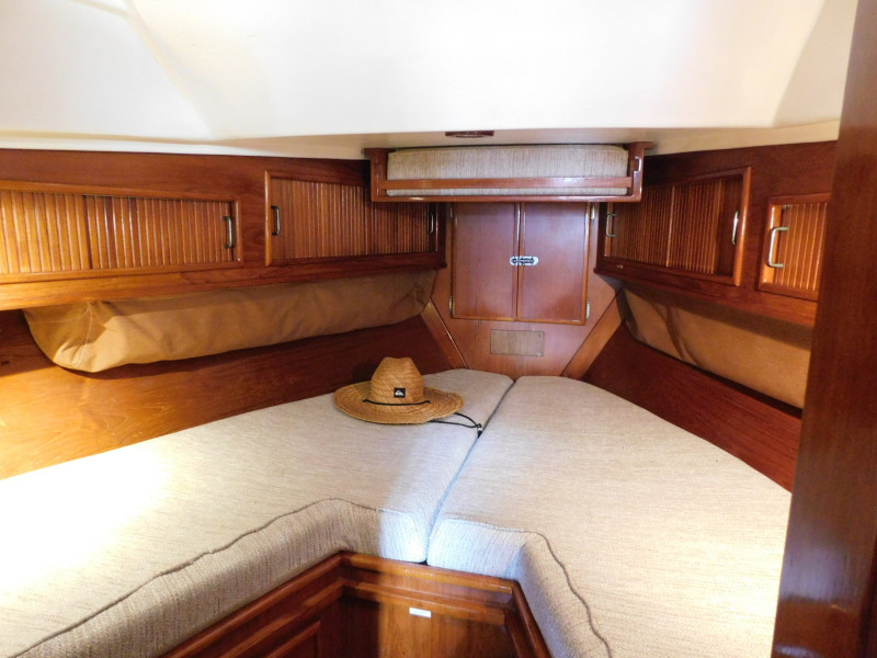1989 Brewer 44